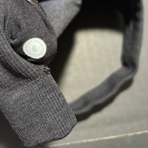 Lululemon Women's Ebb to Street Tank Top Light Support Black SZ 6 Yoga - Picture 4 of 4